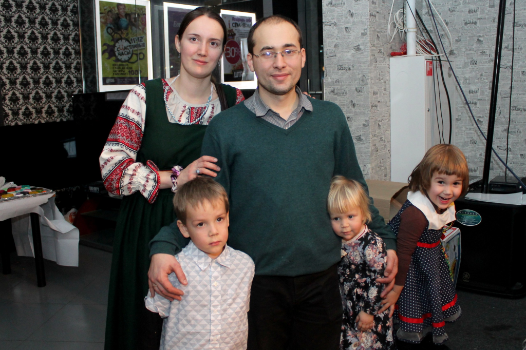  Игорь Тихоновский с семьей