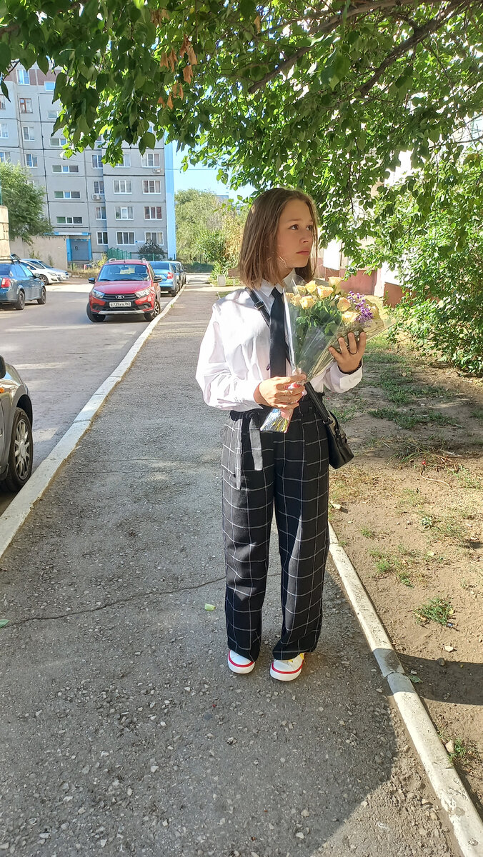 У дочери в лицее все хорошо.) Пошла в 9-й класс!