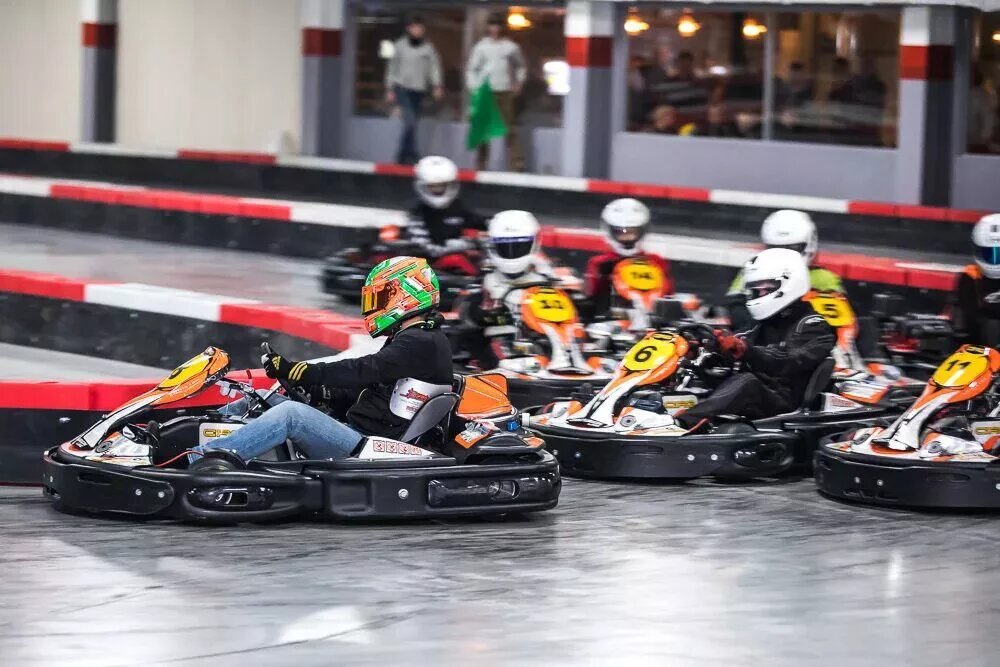 Karting. Картодром Леман. Le mans картинг на Молодогвардейской. Леман картинг Москва. Леманс картинг на Магистральной.