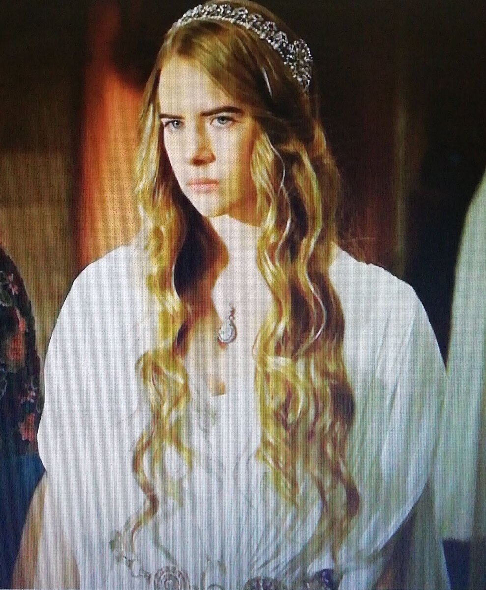 Кёсем переживает за сына