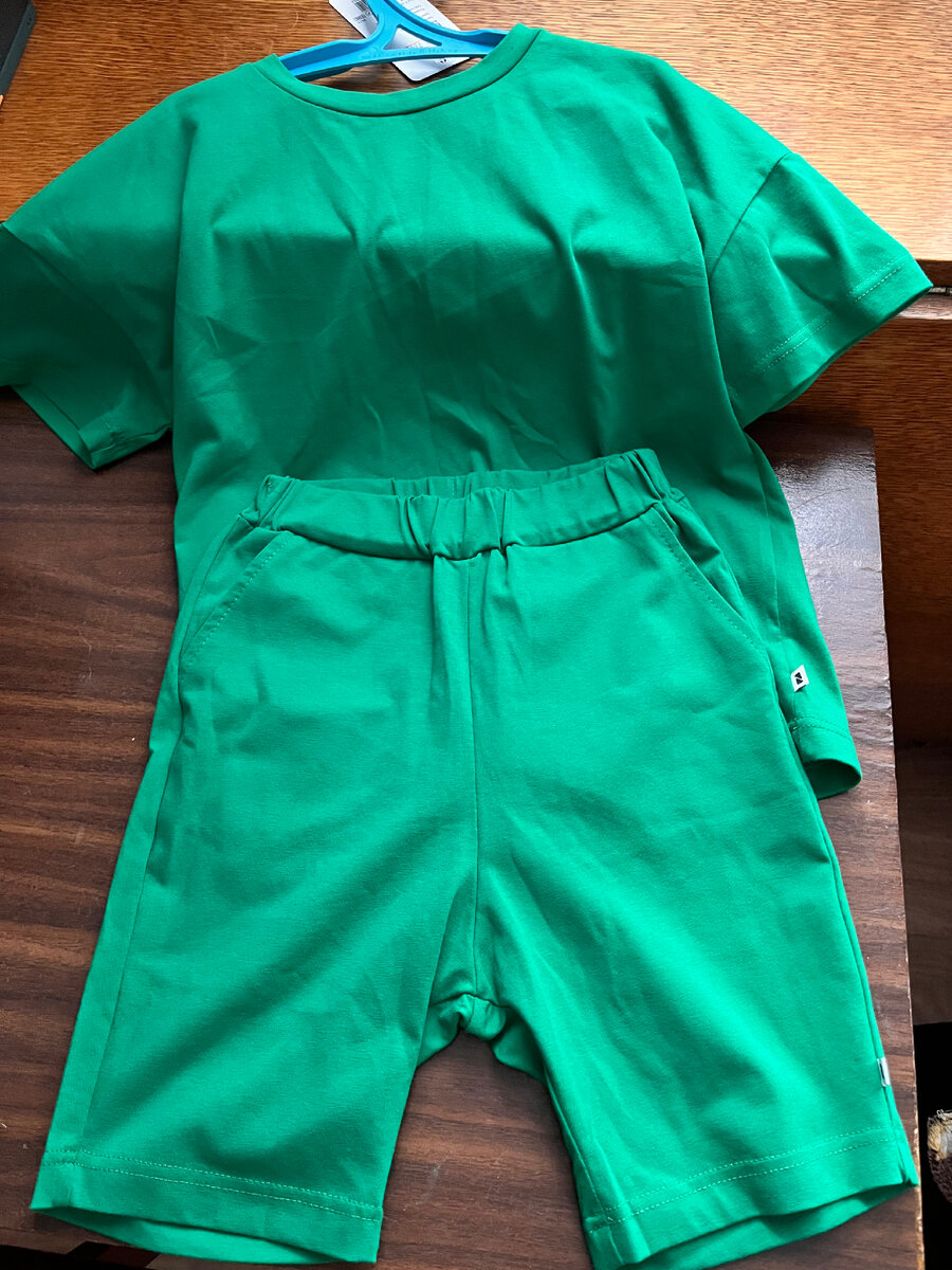 У нас вот такой костюмчик 