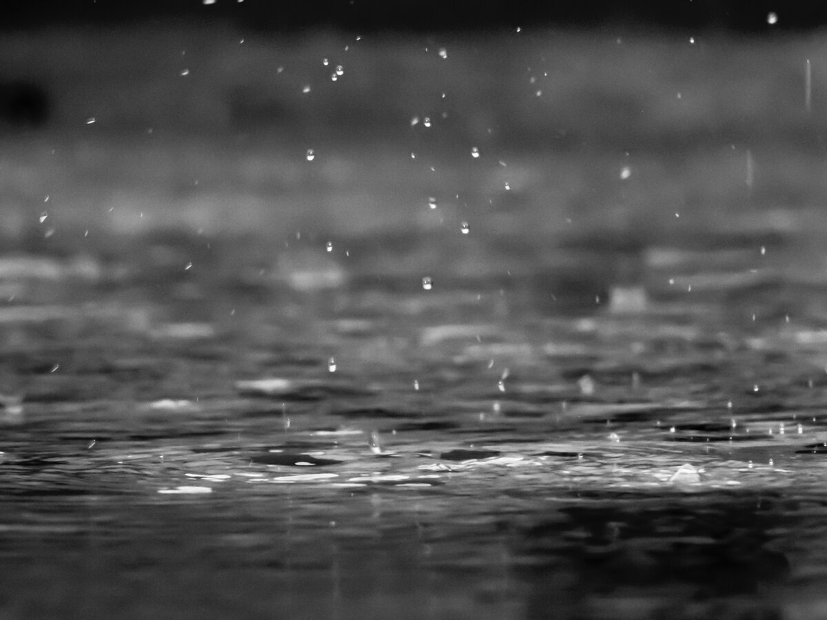 https://get.pxhere.com/photo/water-drop-black-and-white-rain-water-drop-wave-reflection-weather-monochrome-rain-drop-monochrome-photography-7286.jpg