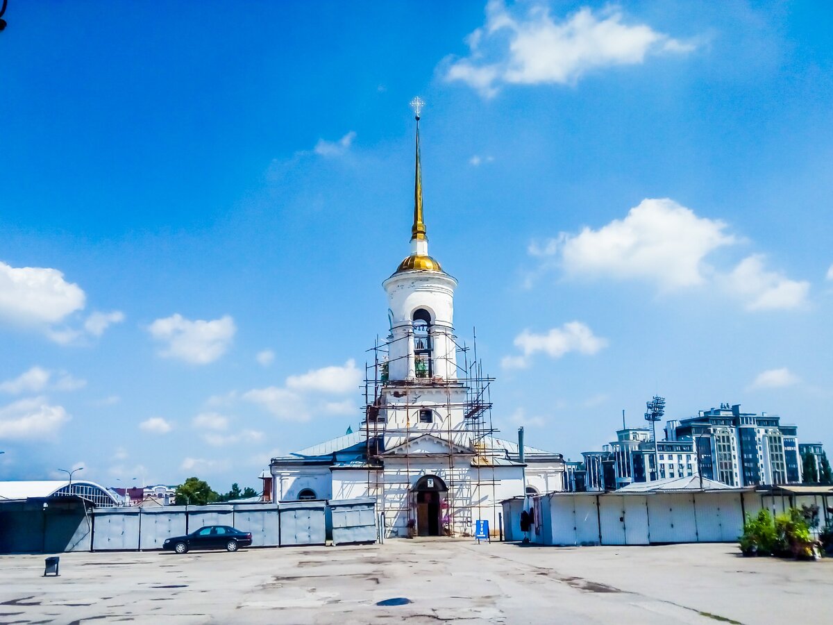 Прогулка по Рязани. Контраст улиц города. Высотки, деревянные домики и  заросли кустарника | Прекрасное рядом | Дзен