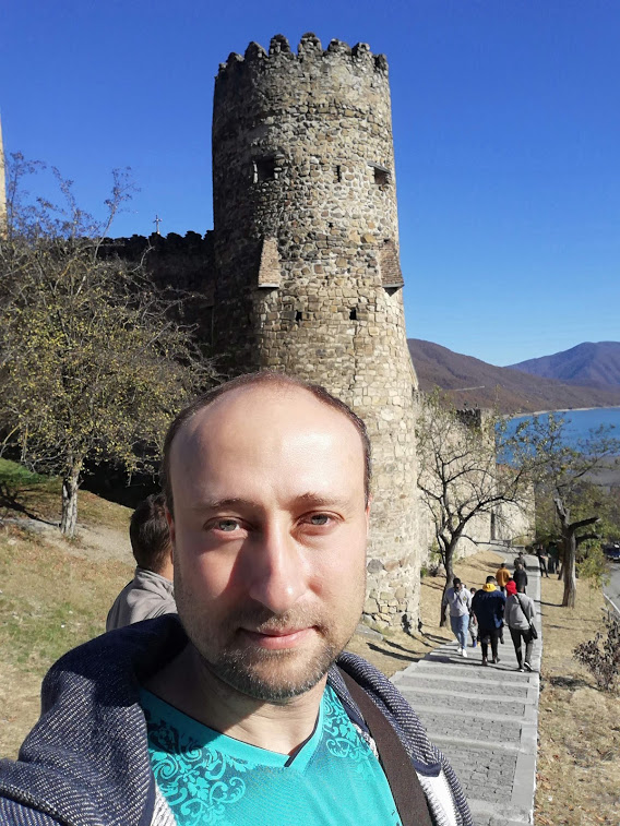 Еду по Военно Грузинской дороге. Крепость Ананури.
