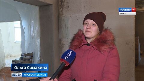 ОЛЬГА СИМАХИНА:
«У нас прямо под окном он. Маленький постоянно смотрит и ждет-ждет, когда откроют садик, когда же мы пойдем сюда».

