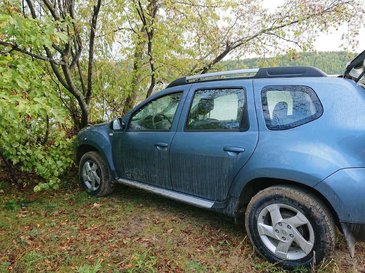 Мой старый Дастер, который на данный момент уже больше месяца как не мой...