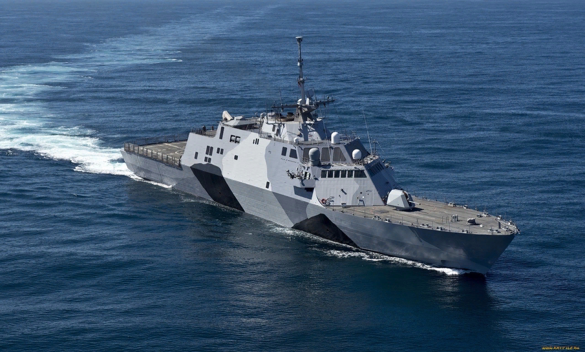https://i.artfile.me/wallpaper/19-02-2014/2048x1233/uss-freedom-korabli-drugoe-malozametnyj--798353.jpg
