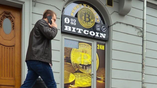 По мнению Джехана Чу, с которым он поделился в интервью CNBC, курс Bitcoin поднимется до $15 000 к середине 2020 года. Этому будут содействовать грядущая паника из-за вспышки коронавируса и глобальная экономическая нестабильность, - считает он.