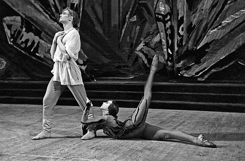 Данила - В.Васильев, Хозяйка Медной горы - Н.Тимофеева
