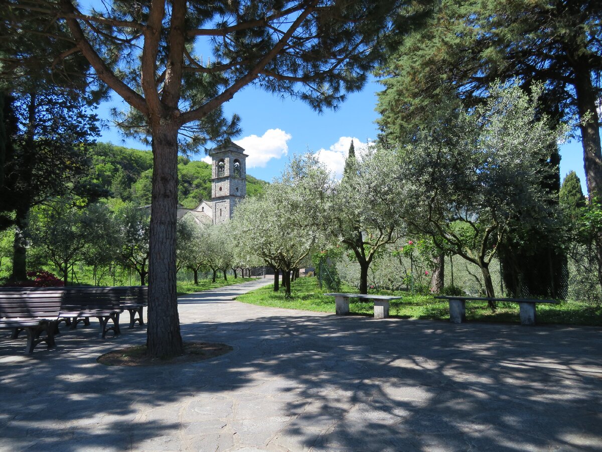 Аббатство Пиона