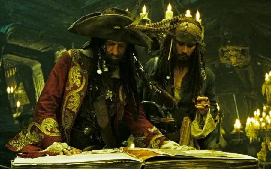 Писатели, а затем и кинематографисты познакомили нас с пиратами и их образом жизни. Вид морских разбойников прошлого искажается в угоду зрелищности и порой не соответствует действительности.-2