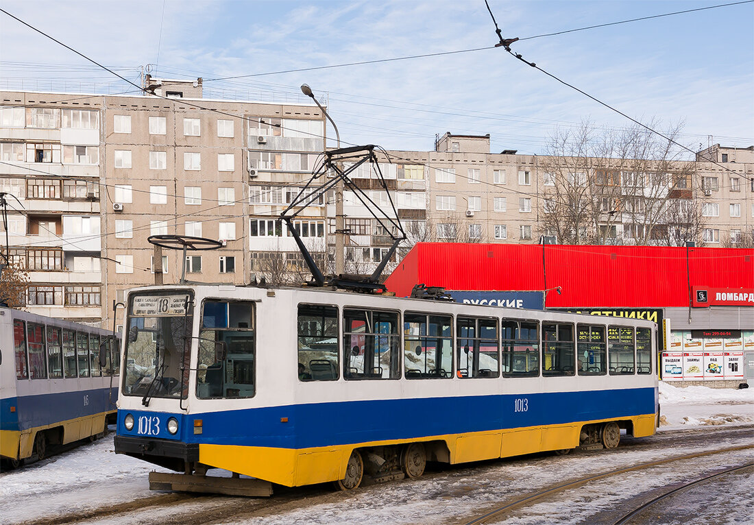 Фото собственного авторства. Вагон 71-608К на к/ст "Санаторий "Зелёная Роща".