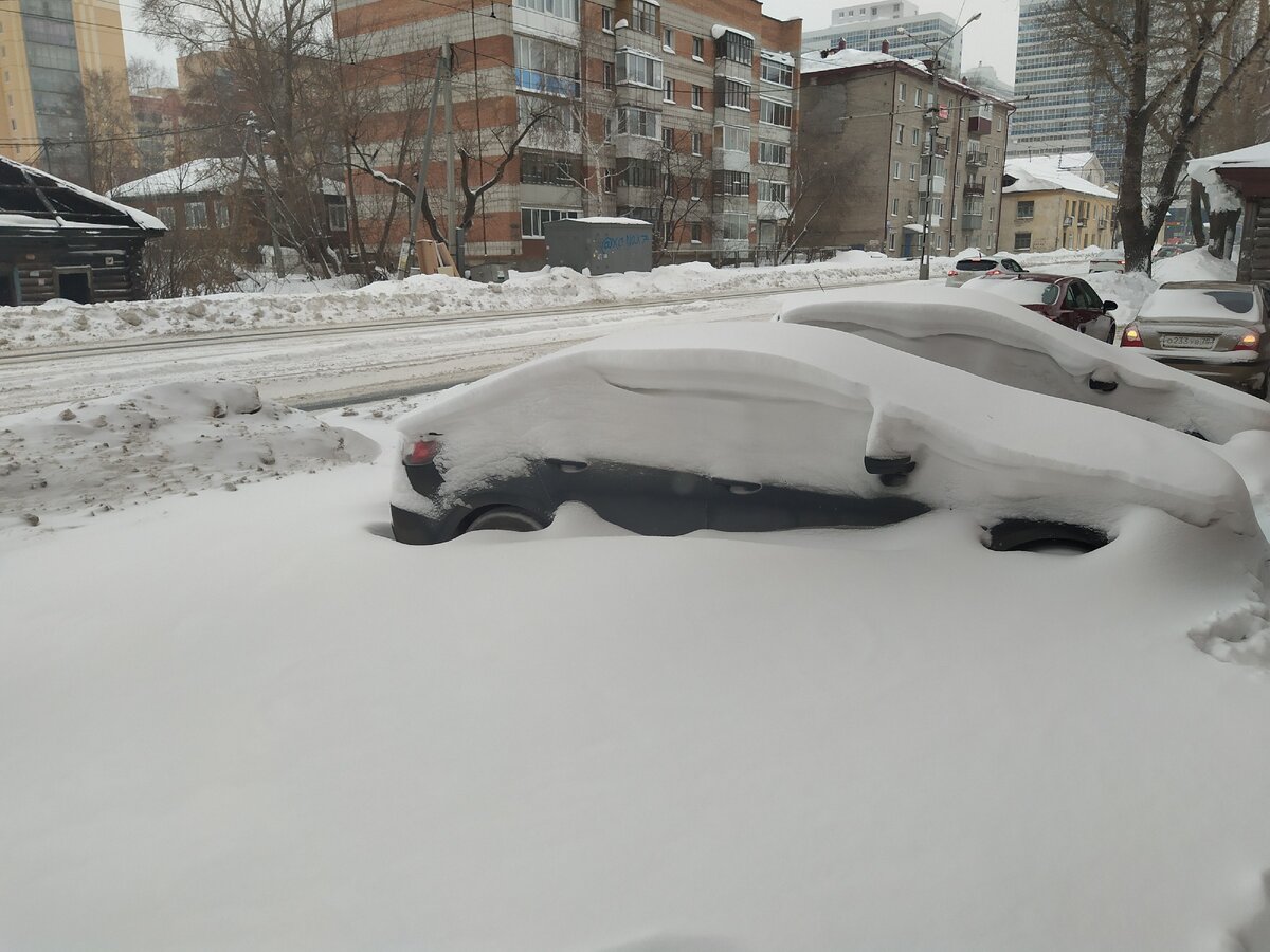 Томск после одного дня снегопада