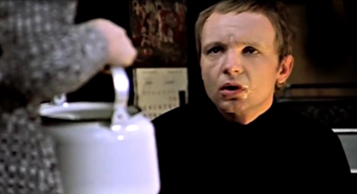 Кадр из фильма "Ирония судьбы, или С легким паром!"