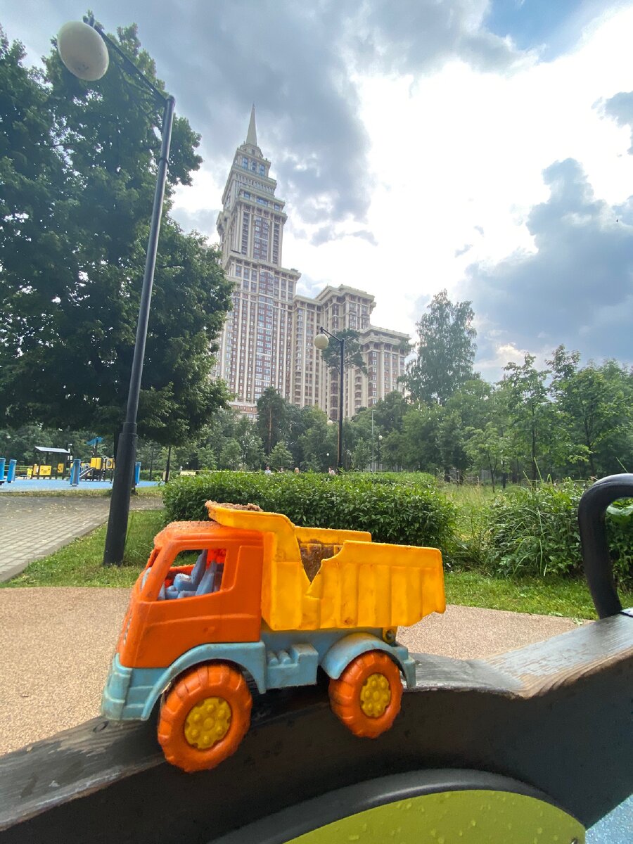 Чапаевский парк в Москве