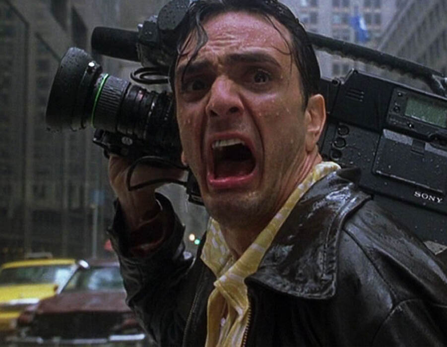 Хэнк Азария