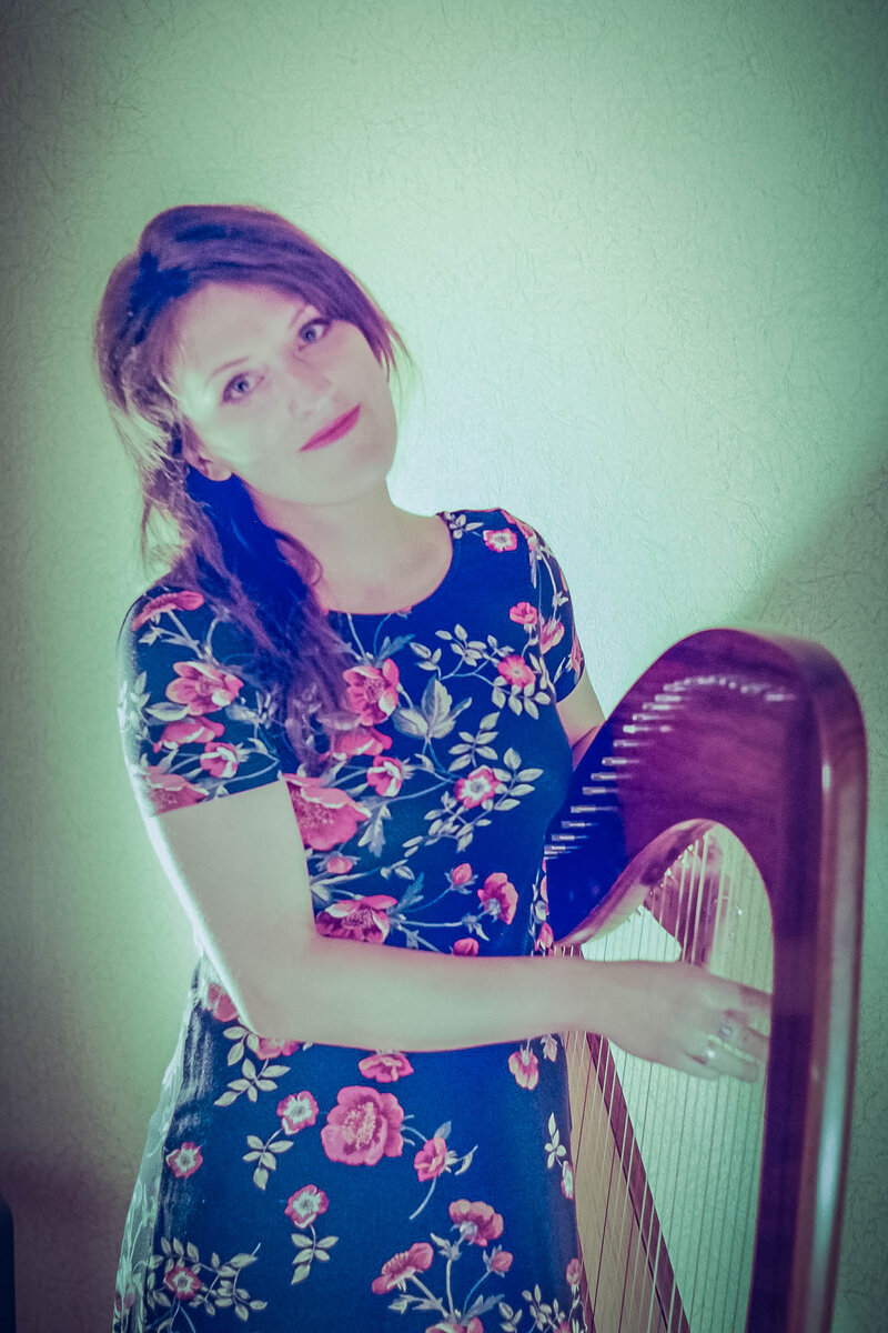 Как научиться петь и играть на музыкальном инструменте