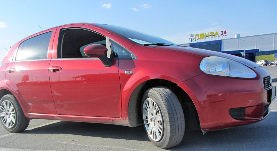 Классный автомобиль, робот очень понравился. Сам едешь, сам щёлкаешь скорости если захочешь. Единственный минус перед АКПП, что при отпускании тормоза, сам не трогается.