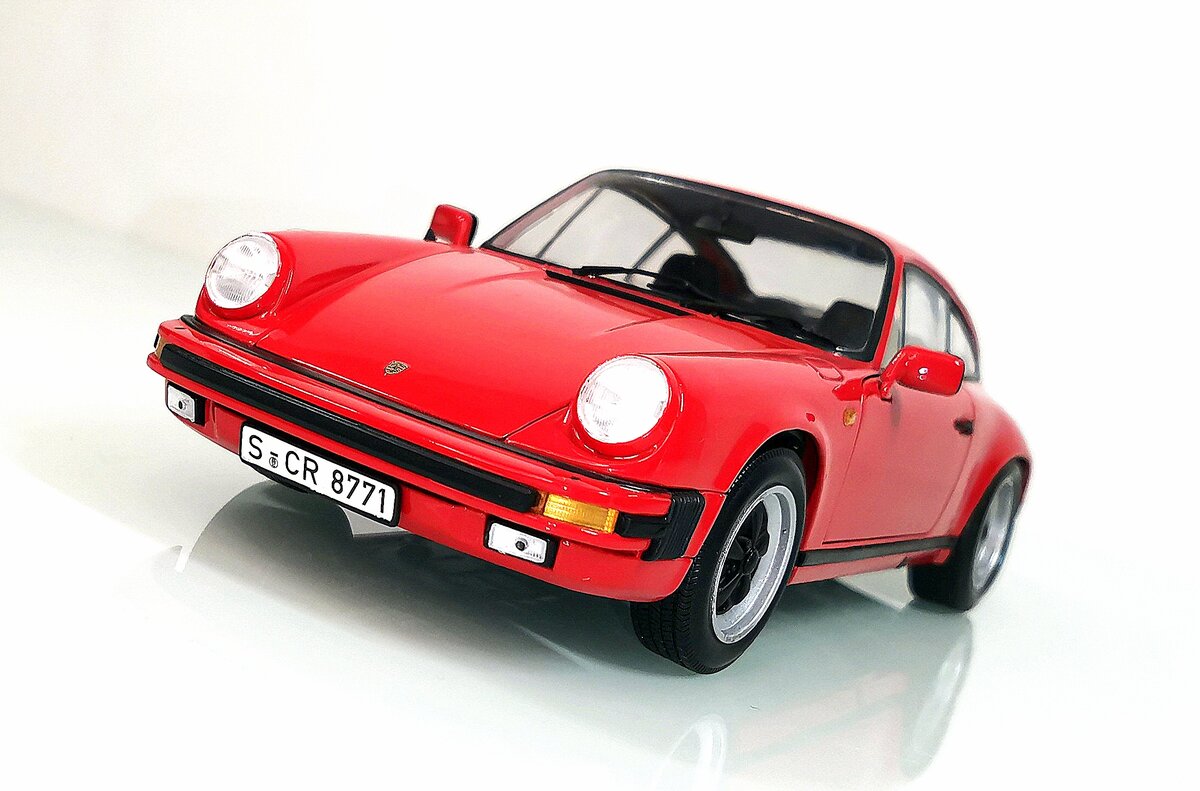 Porsche 911 typ 930 Carrera Coupe 1983 №MP100-063021