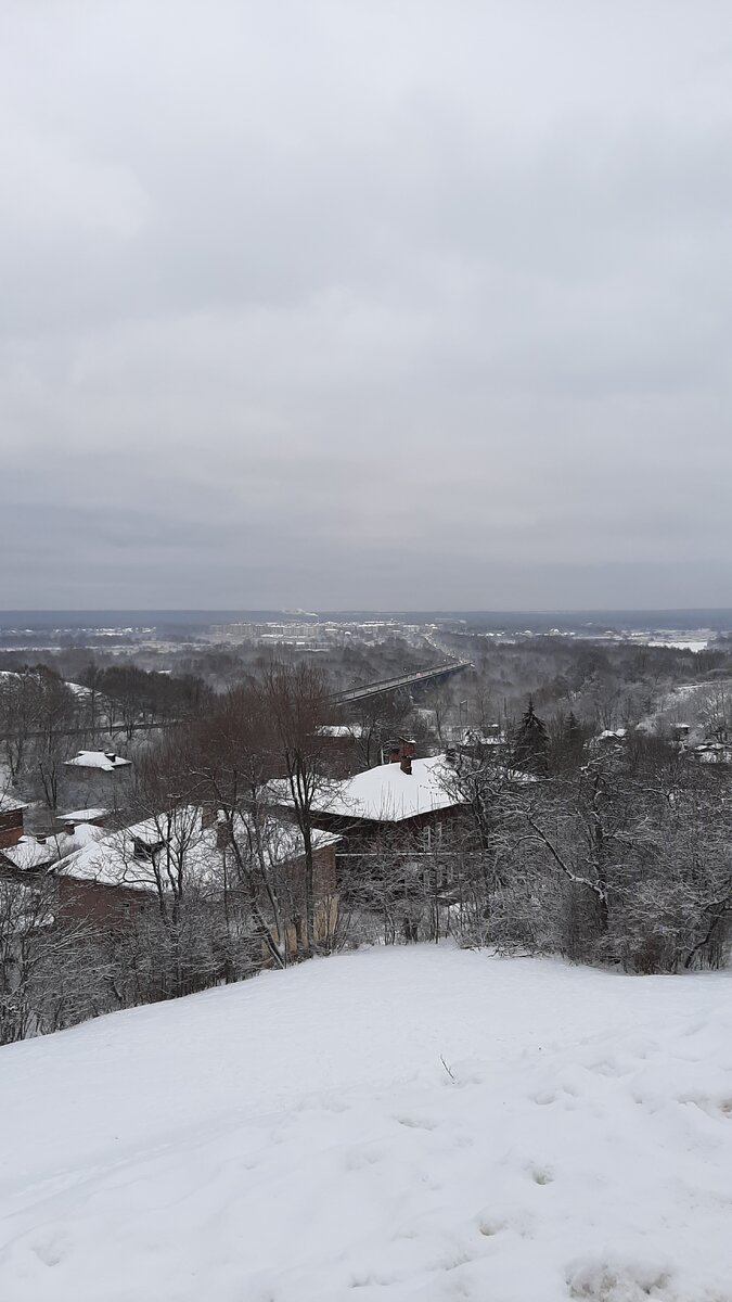 На фото Владимир