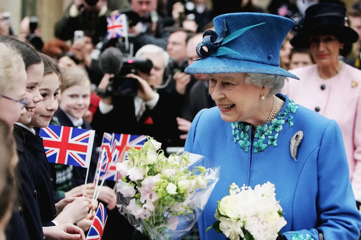 День рождения королевы Елизаветы 2. День рождения Елизаветы 2 Великобритания. Королева отметила день рождения