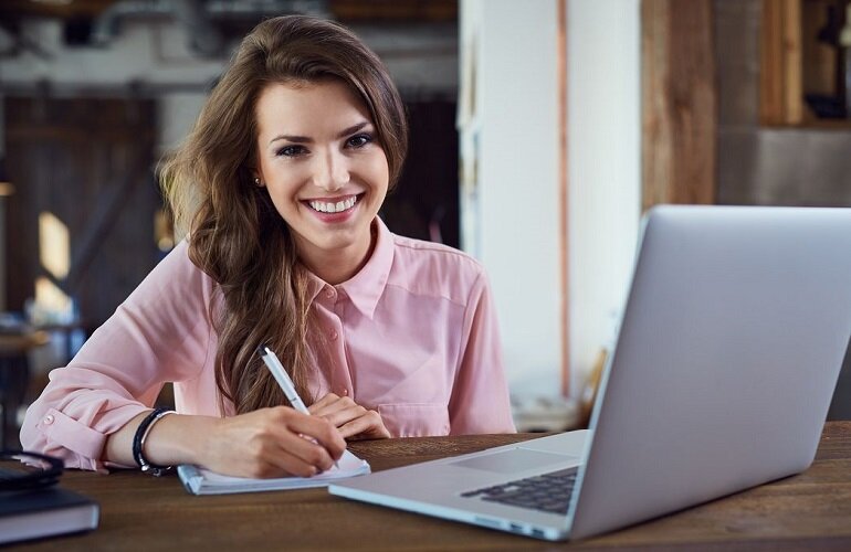 Ночной образ жизни буквально сопровождает копирайтеров, так что нарушение режима звучит не просто.