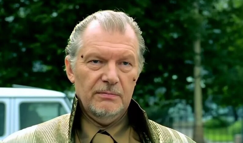 Кадр из фильма "Даун Хаус"