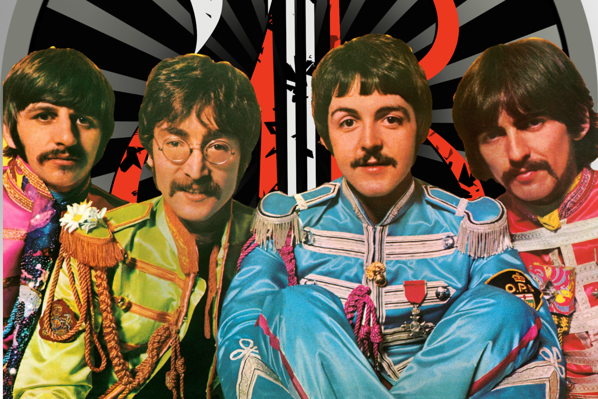 Четверка в костюмах с обложки