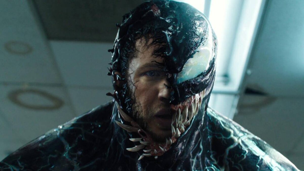 Том Харди в фильме Веном