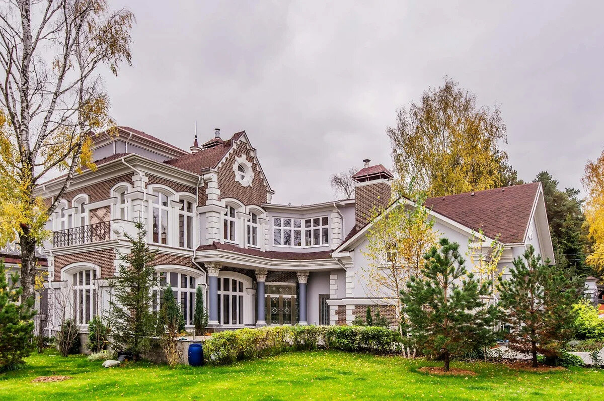 Коттеджи на Рублевке