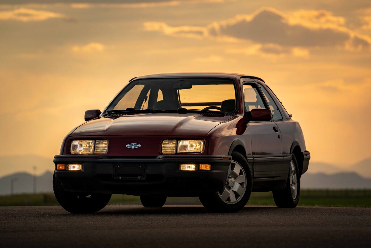 Модель Merkur XR4Ti: история, технические характеристики, особенности