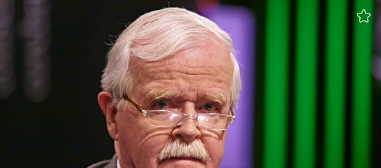 На фотографии автор цитируемой статьи в "Психологической газете" Леонид Александрович Китаев-Смык