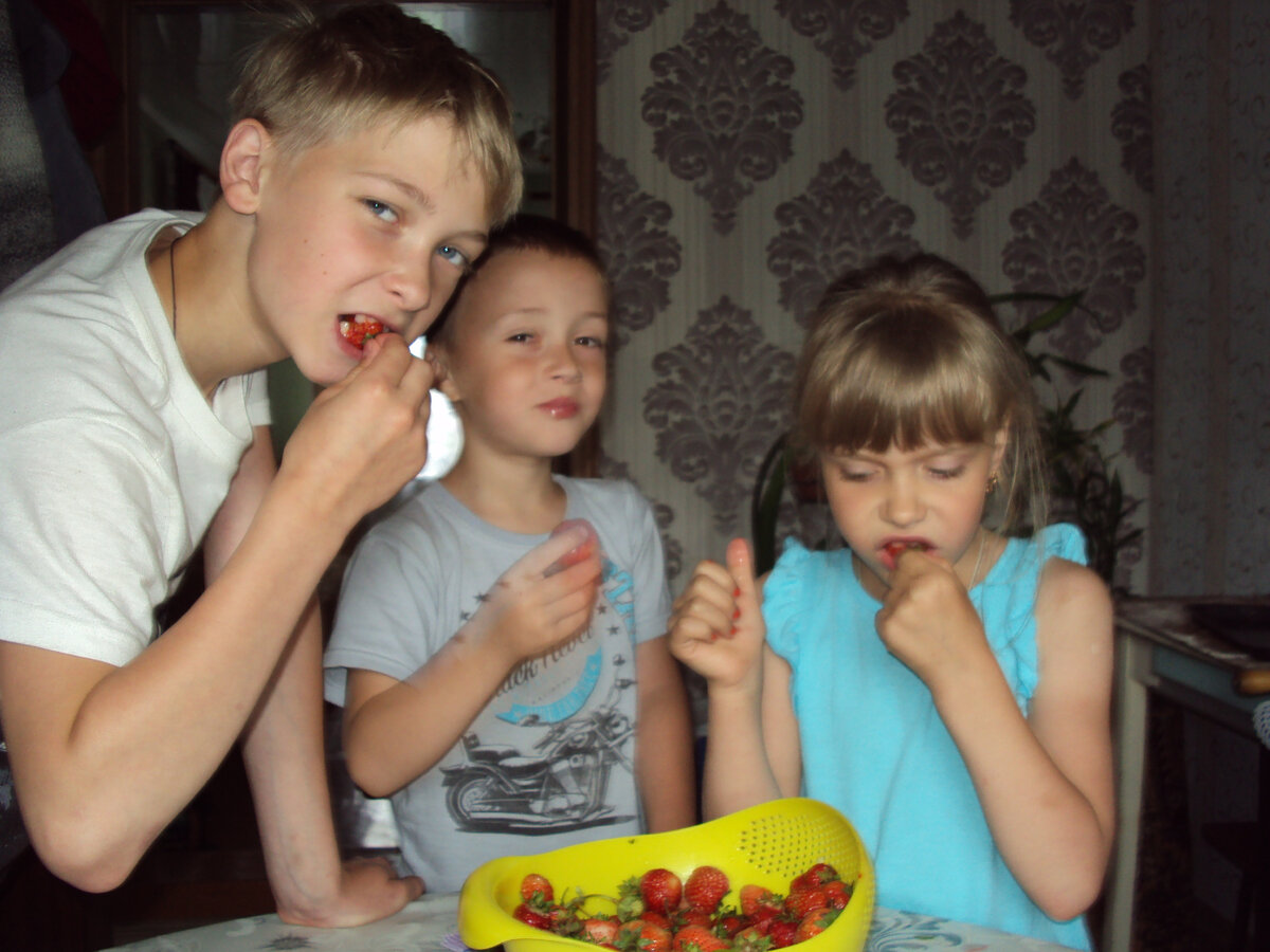 Ягодки только что с грядки