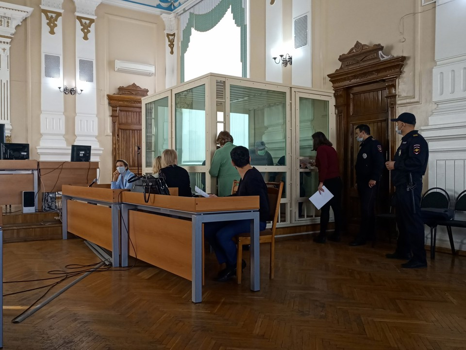 Никто из четырех подсудимых сегодня вину не признал