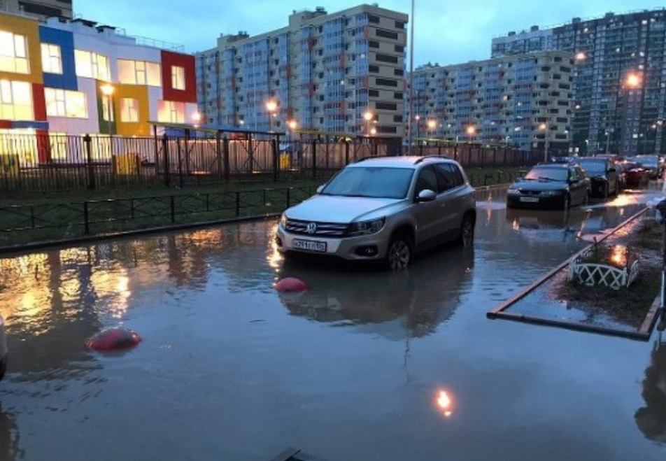 Погода мурино. Потоп в Мурино. Потоп в Девяткино. Наводнение в Санкт-Петербурге. Потоп в Москве.
