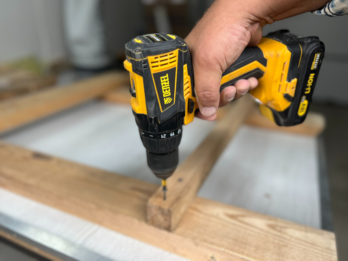 В мире ремонта и строительства даже незначительные улучшения и инновационные идеи могут существенно облегчить задачи мастеров и повысить эффективность работ.-3