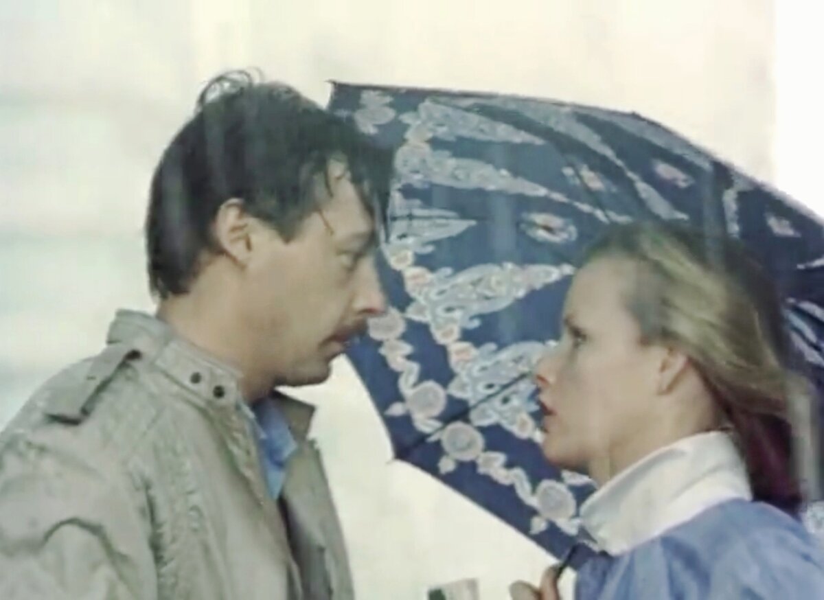 кадр из фильма "Воскресный папа"