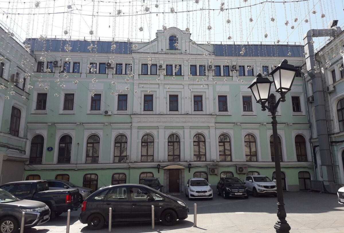 Дом середины XVIII века (перестроен в 1863 году), фотография автора