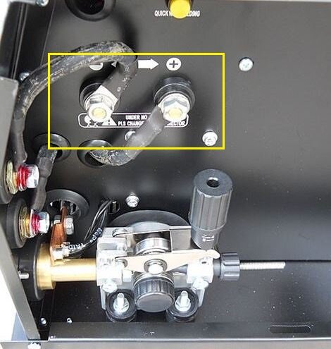 Клемы смены полярности внутри аппарата