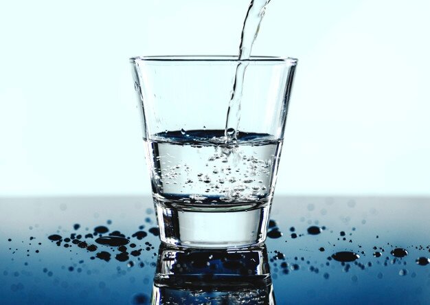 После пробуждения 300 мл. воды.