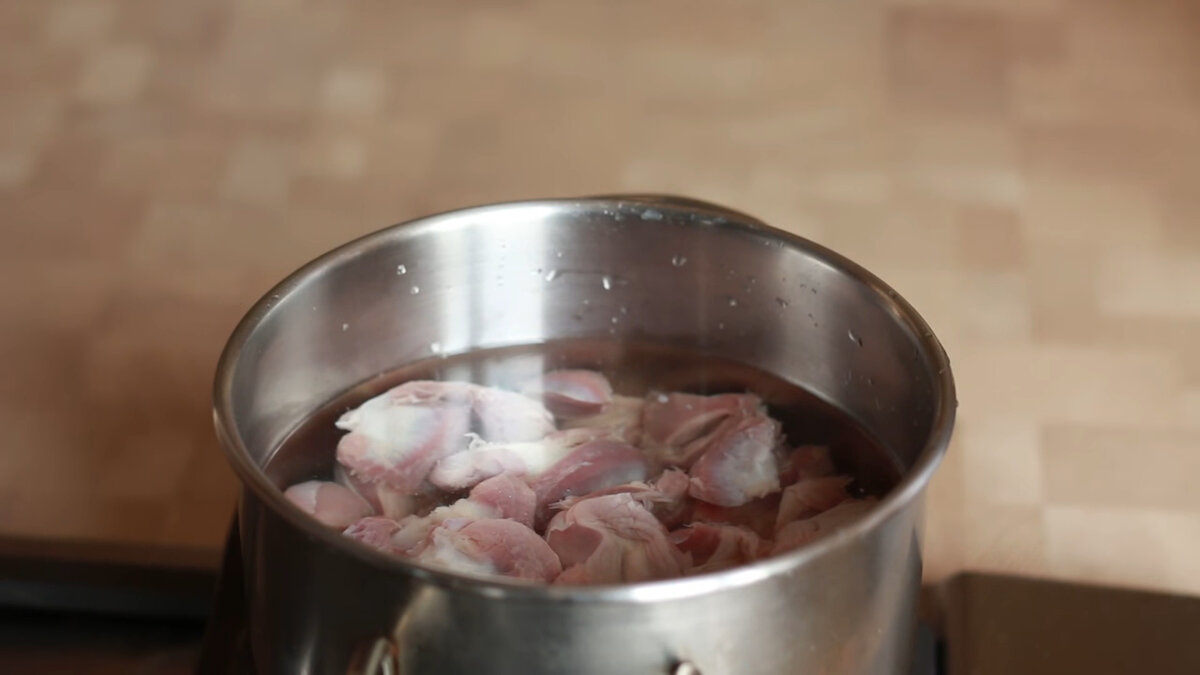 Тушеные куриные желудки с картошкой в казане — рецепт с фото пошагово