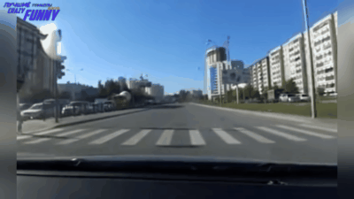 Интересный пешеход