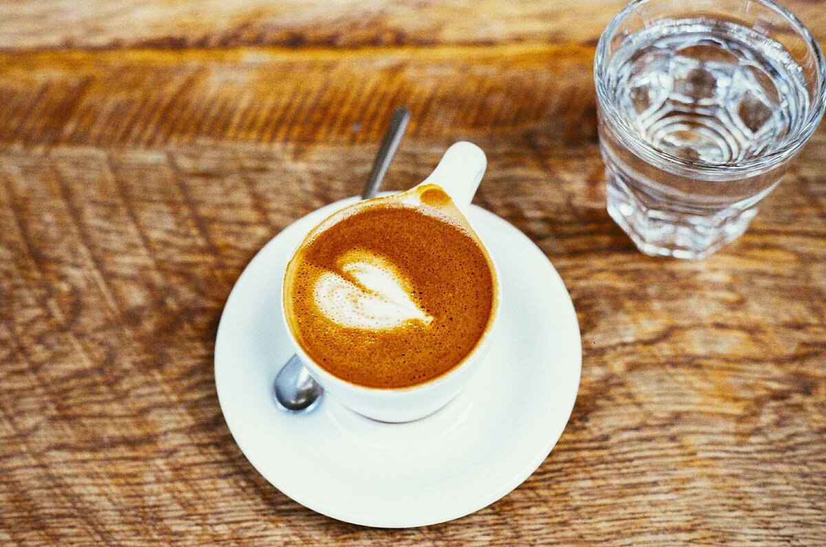 https://pixabay.com/ru/photos/%D0%BA%D0%BE%D1%84%D0%B5-%D1%8D%D1%81%D0%BF%D1%80%D0%B5%D1%81%D1%81%D0%BE-%D0%BA%D1%83%D0%B1%D0%BE%D0%BA-%D0%BA%D0%B0%D1%84%D0%B5-%D0%BF%D0%B8%D1%82%D1%8C-438416/