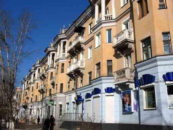 Мельцер холл спб. Жк премьер 2 екатеринбург. Архитекторов 27. Архитекторов 27 новокузнецк. Архитекторов 25 новокузнецк.