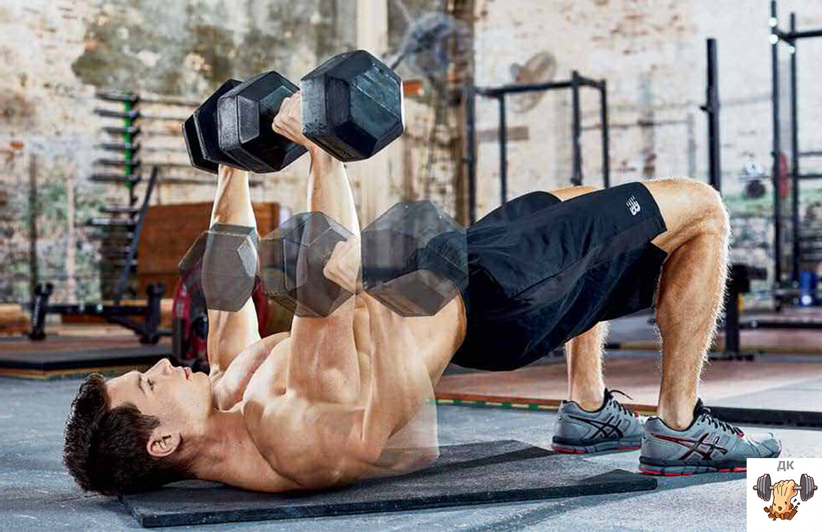 Занятие с гантелями