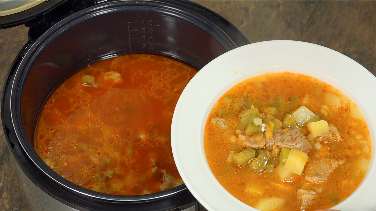 Этот супчик ей же ей очень вкусен. Рассольник в мультиварке. Суп рассольник в мультиварке. Кухня наизнанку рассольник. Супы. Рассольник в казане.
