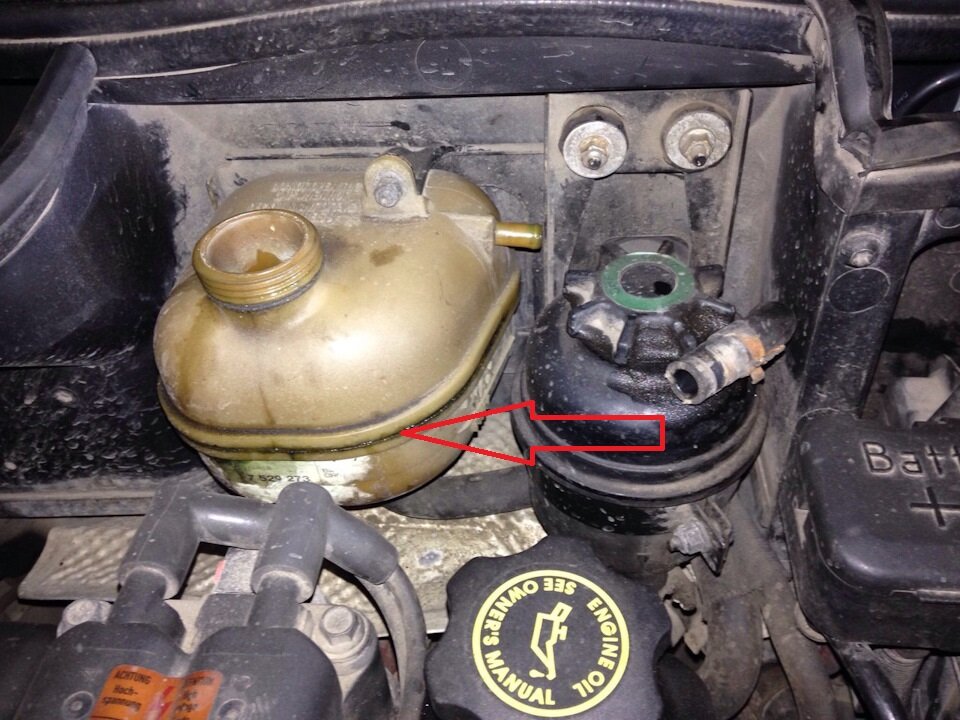 Стандартная "болячка" MINI Cooper  R50-53  течь расширительного бачка антифриза