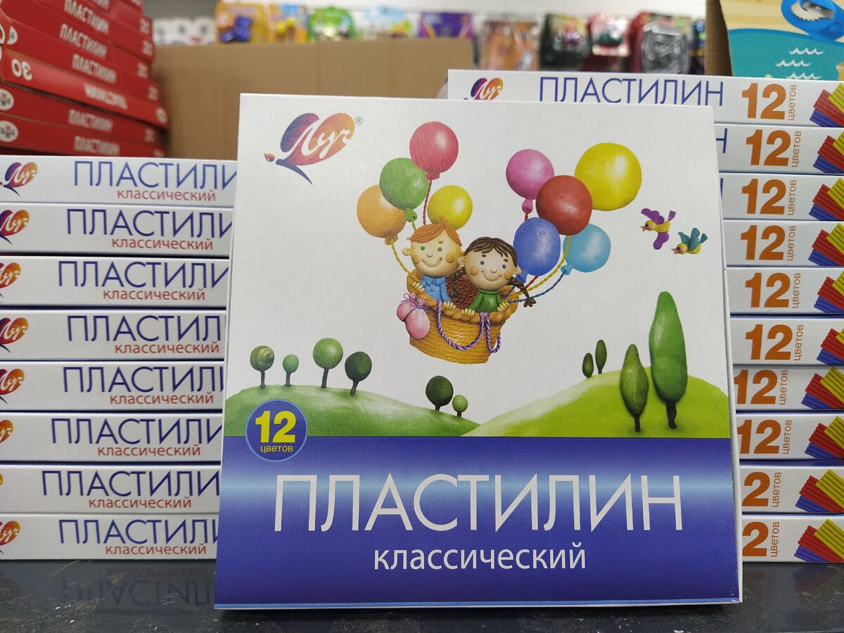 Беру по несколько упаковок, развиваем мелкую моторику