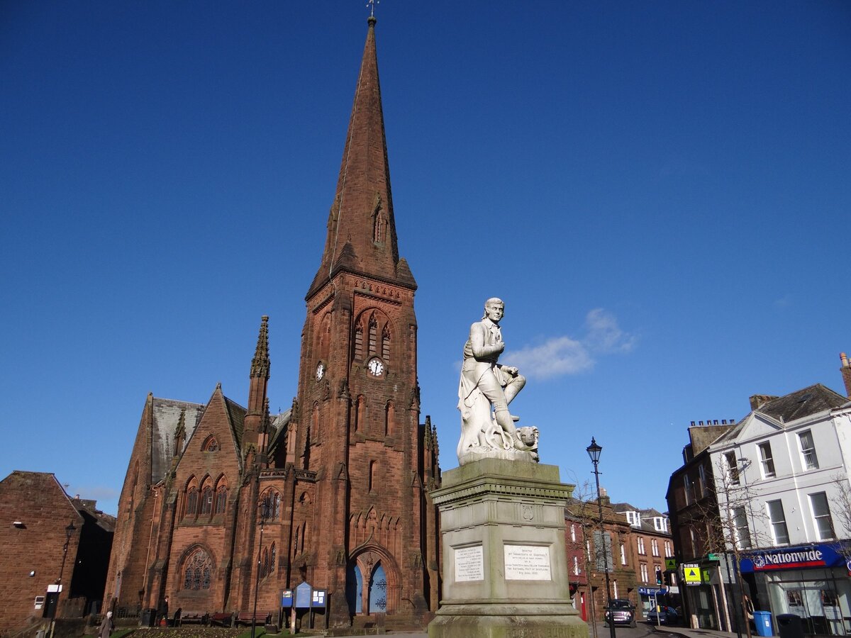 © Центральная площадь. г.Дамфрис, Шотландия