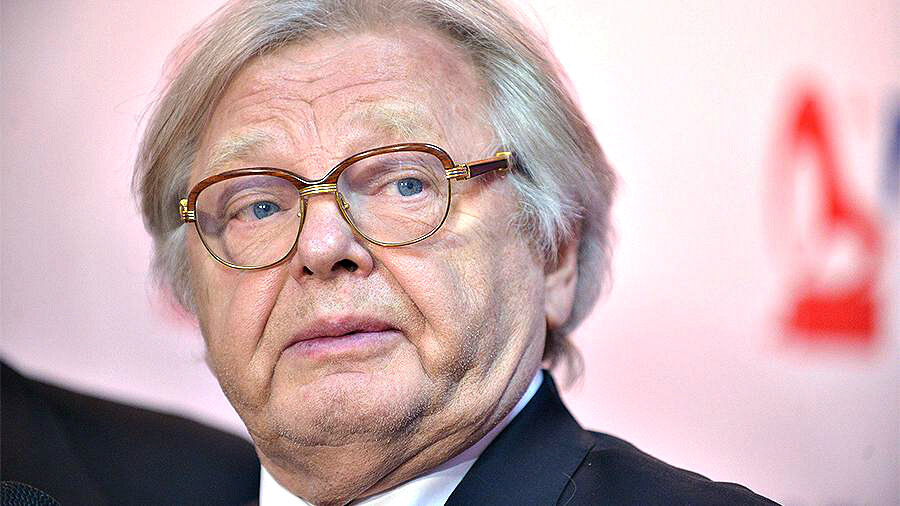 Антонов: "Мое поколение писало песни, которые популярны и сейчас - через 30, 40 лет!"